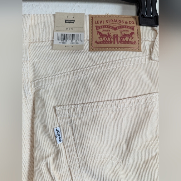 NWT Levi's '94 Baggy Corduroy Jeans Women's Size 25x31 - Picture 7 of 7
